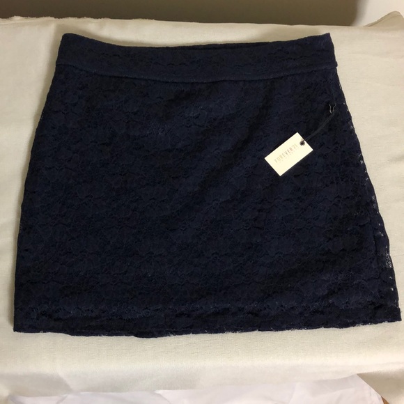 Forever 21 Dresses & Skirts - Forever 21 Navy Blue Skirt size 12